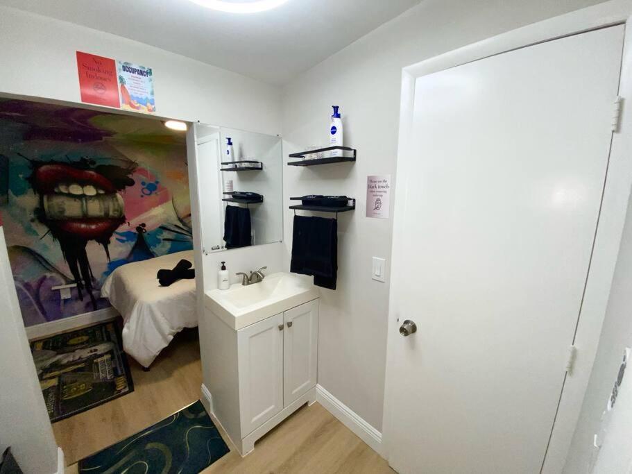 Cozy & Colorful Miami Art Canvas W/Hottub & Murals Exterior foto